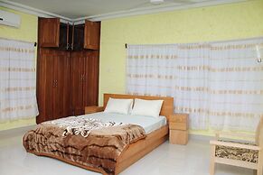 Big Apple D.E Hotel