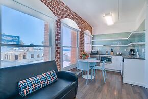 Venice Breeze Suites