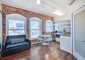 Venice Breeze Suites