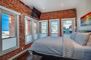 Venice Breeze Suites