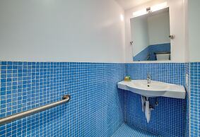 Venice Breeze Suites