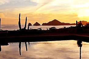 Sunrock Hotel and Suites