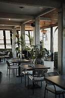 Sunrock Hotel and Suites