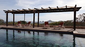 Sunrock Hotel and Suites