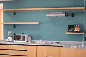 Sunrock Hotel and Suites