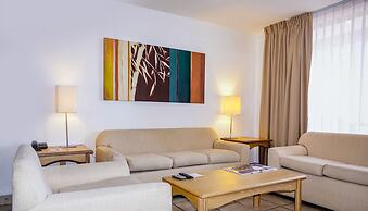 Sunrock Hotel and Suites