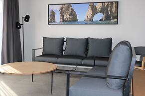 Sunrock Hotel and Suites