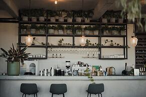 Sunrock Hotel and Suites