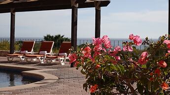 Sunrock Hotel and Suites