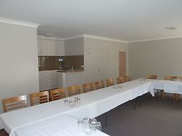 The Aston Motel - Tamworth