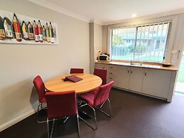 The Aston Motel - Tamworth