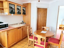 McNevin's Warwick Motel