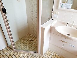 McNevin's Warwick Motel