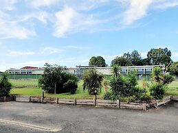 McNevin's Warwick Motel