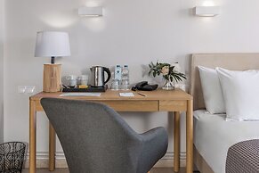 Minavra Hotel