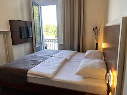 Hotel Excellent