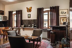 Orlowska Townhouse