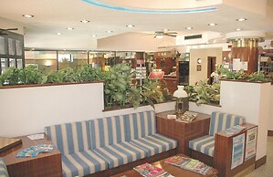 Hotel Crystal & Residence