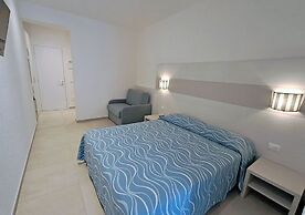Hotel Crystal & Residence