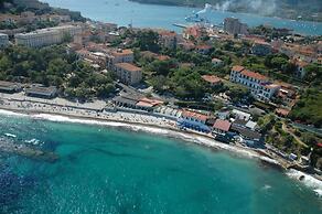 Hotel Crystal & Residence