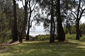 Paradise Bungalow Waterfront