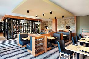 Four Points by Sheraton Kelowna Airport