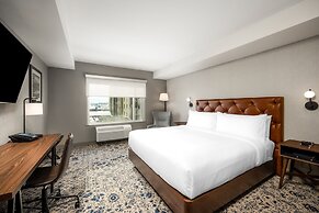 Four Points by Sheraton Kelowna Airport