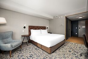 Four Points by Sheraton Kelowna Airport