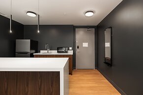 Four Points by Sheraton Kelowna Airport