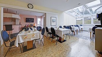 Airport Hotel Stetten