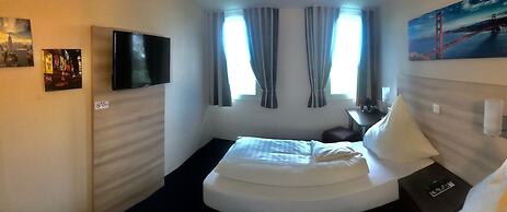 Motel 44