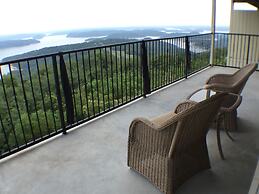 Whitney Mountain Lodge