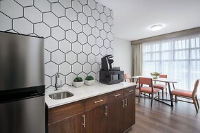 Holiday Inn Express Hotel & Suites Belgrade by IHG