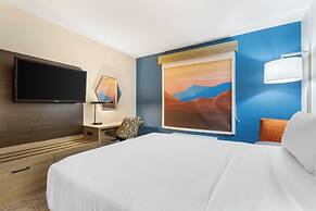 Holiday Inn Express Hotel & Suites Belgrade by IHG