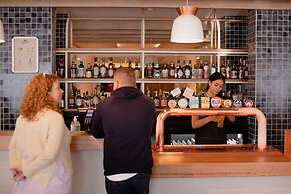 Nightcap at Hotel Victor