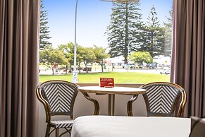 Nightcap at Hotel Victor