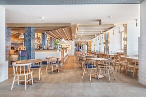 Nightcap at Hotel Victor