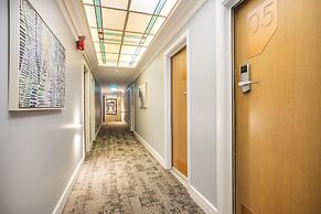 Nightcap at Hotel Victor