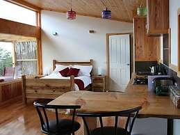 Woodbridge Hill Hideaway