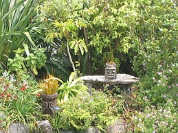 Moanarua Beach Cottage