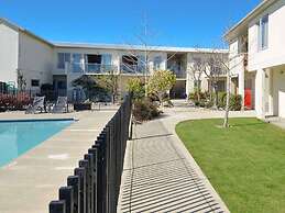 Parkside Motel