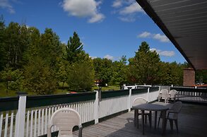 Comme Chez Soi Restaurant & Auberge