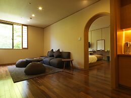 Niseko Konbu Onsen Tsuruga Besso Moku No Sho