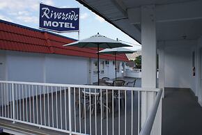 Riverside Motel