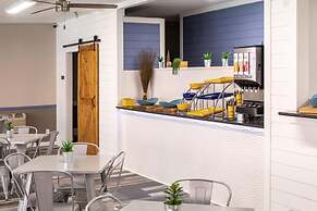 THE BRANSINN Entertainment District