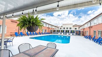 THE BRANSINN Entertainment District