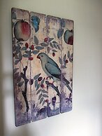 Fat Owl Motel, Bar & Eatery