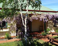 Triabunna Cabin and Caravan Park