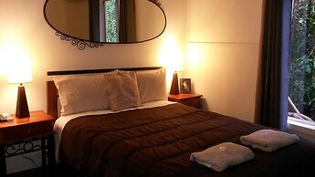 The Black Cockatoo Nannup