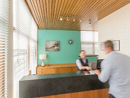 Riverfront Motel & Villas